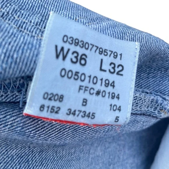 Levis 501 Straight Fit Denim Jeans 36 x 32 Stone Washed Blue Y2K Distressed - Picture 10 of 15